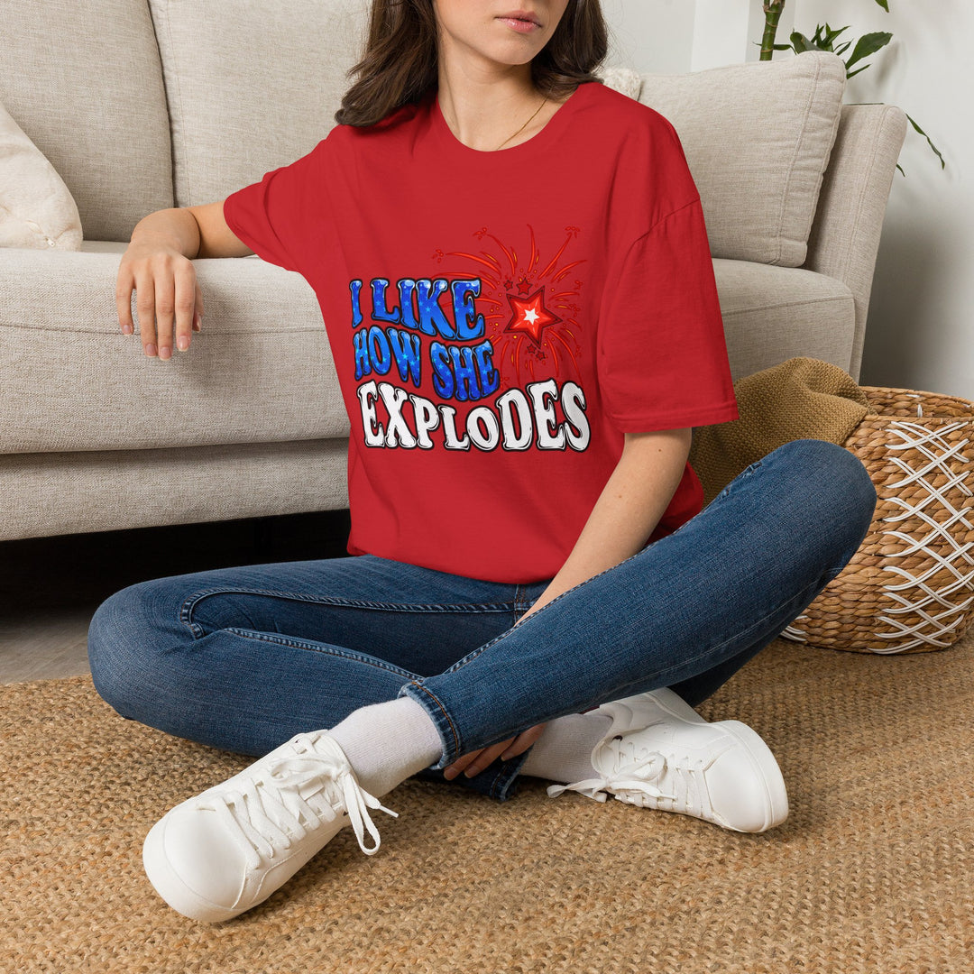 I Like How She Explodes | Unisex Deluxe Tee
